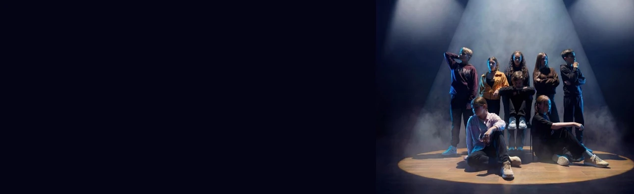 Постер Над пропастью. Премьера спектакля НТЮЗ в Хабаровске