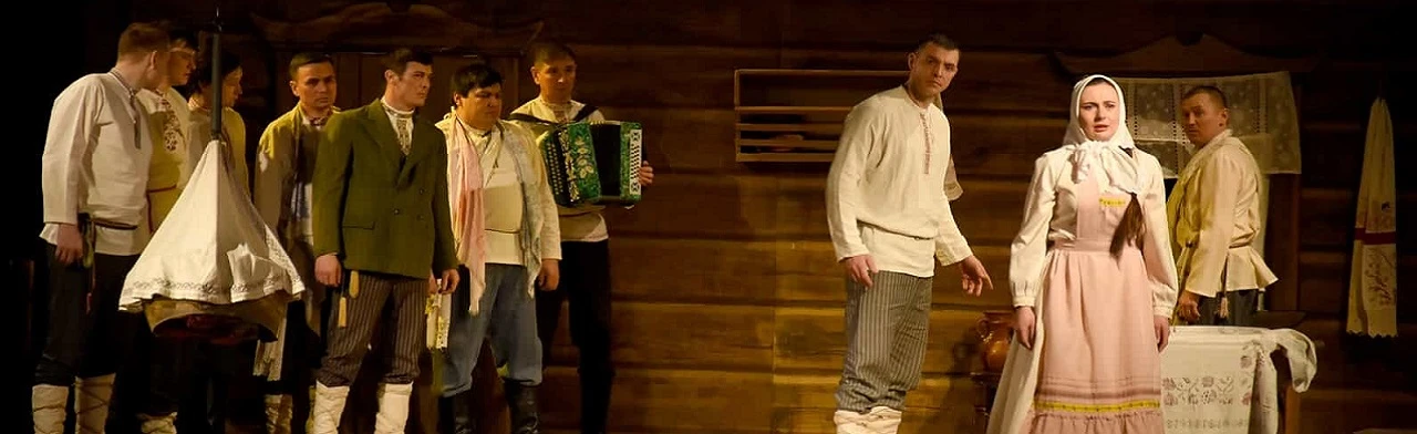 Постер В деревне (Ялта)