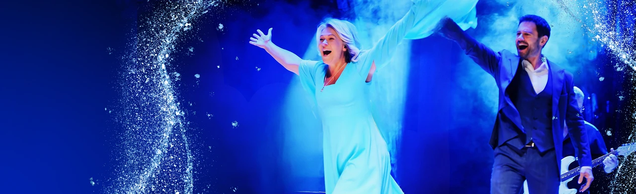 Постер Антон и Виктория Макарские: Живой концерт в Чебоксарах