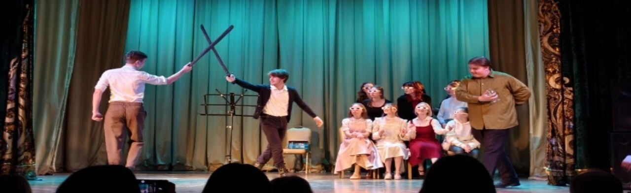 Постер Программа "Два вопроса. Одна эпоха"