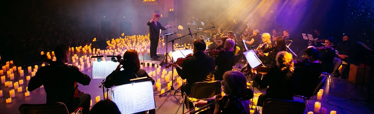 Постер Мировые рок-хиты в сиянии тысячи свечей в Ижевске