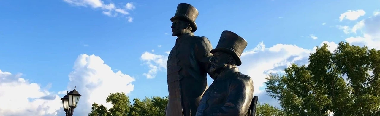 Постер Автобусная экскурсия "Провинциальные истории" в Ижевске