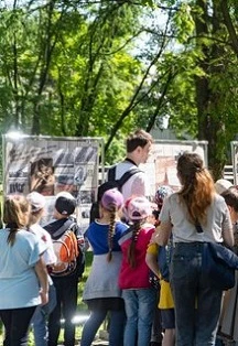 Постер Экскурсия по передвижной выставке "Тыл – фронту!" в Ижевске