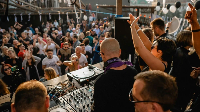 Постер Fantomas Rooftop