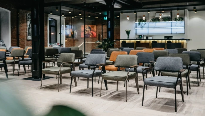 Постер Lola бар