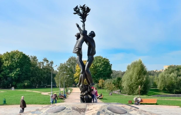 Постер Парк «Дружбы» на Речном вокзале