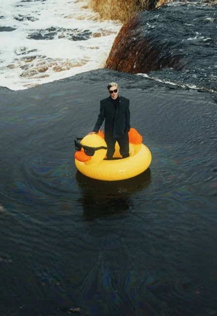 Постер Playingtheangel в Кирове