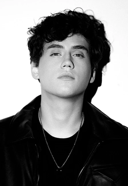 Постер Тринадцать карат в Кирове