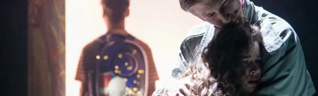 Постер С любимыми не расставайтесь! в Кирове