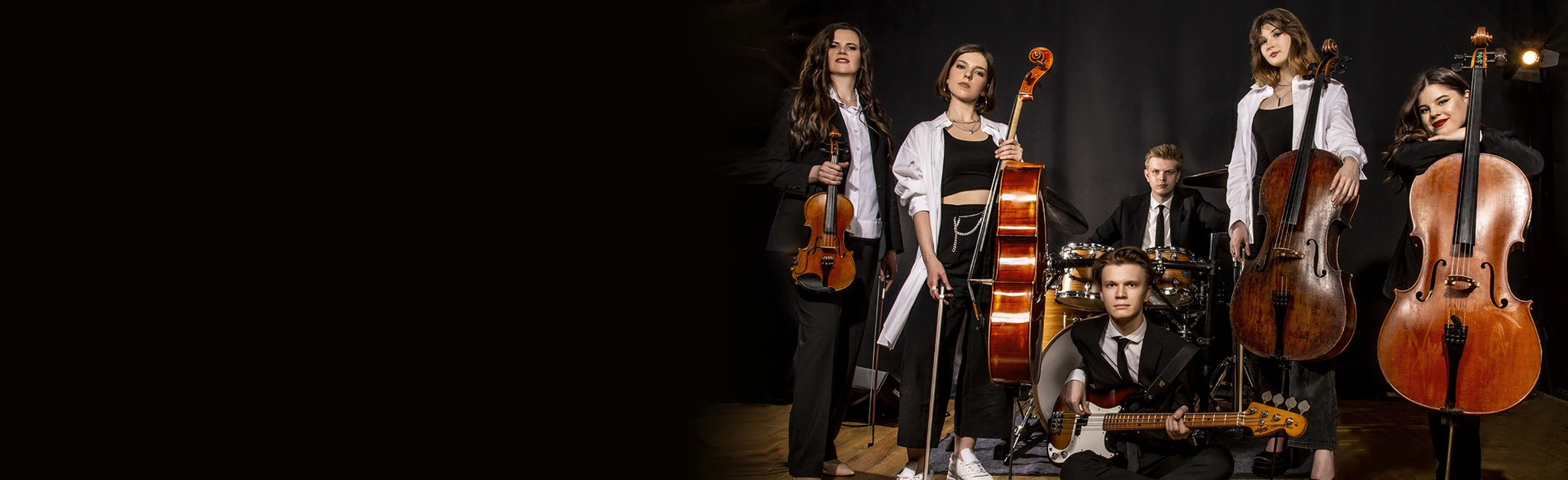 Постер Мировые рок-хиты на виолончелях. Magic Cellos Band в Липецке