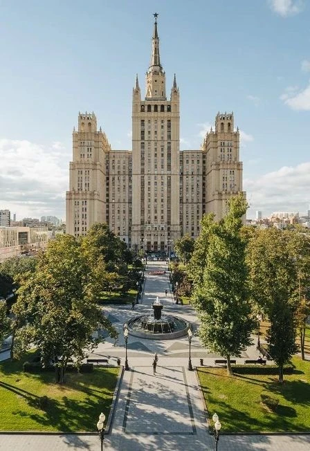 Постер Семь сестер: тайны московских высоток в Москве