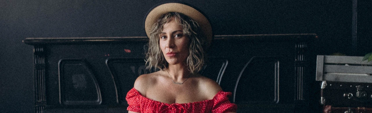 Постер Люся Светлова и Джазонутые