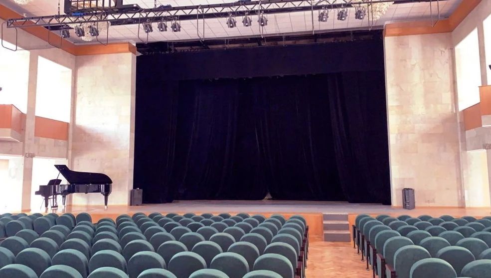 Постер Музыкальный театр «На Басманной»