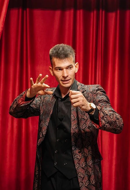 Постер Последний сеанс. Экскурсия + шоу в Москве