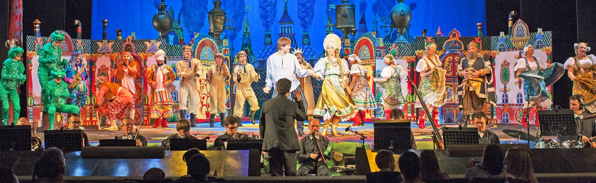 Постер Летучий корабль в Москве