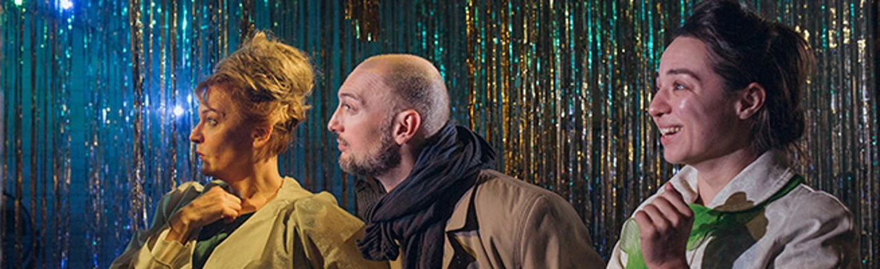 Постер 104 страницы про любовь