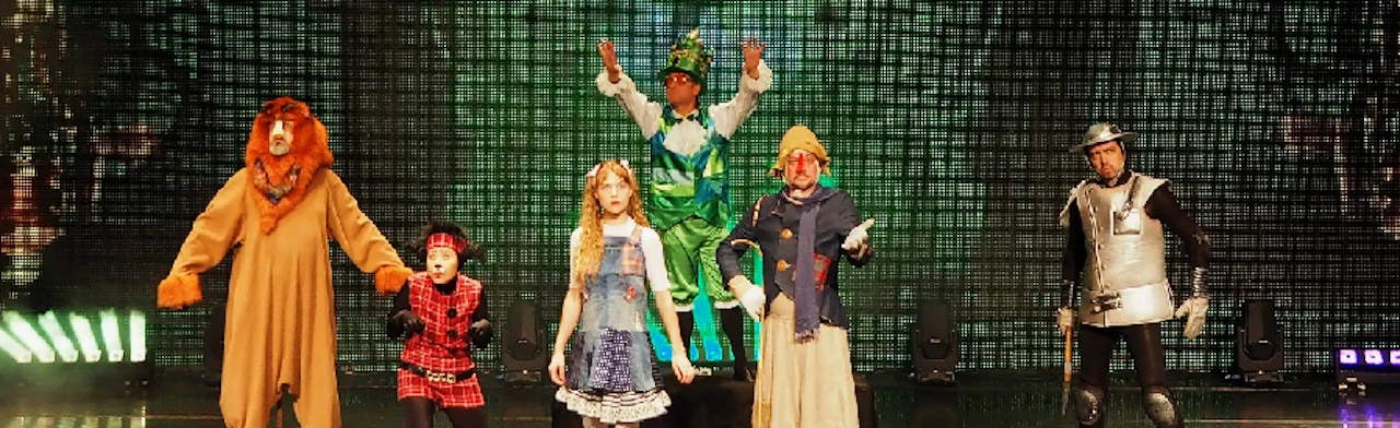 Постер Волшебник Изумрудного города в Москве