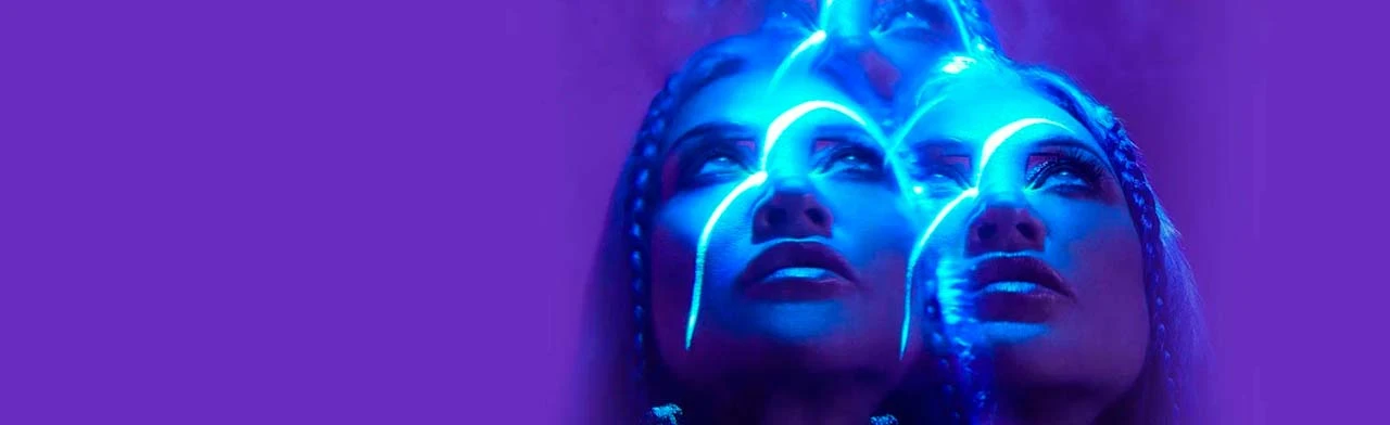 Постер Линда