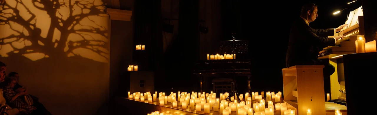 Постер Орган и Арфа при свечах в Москве