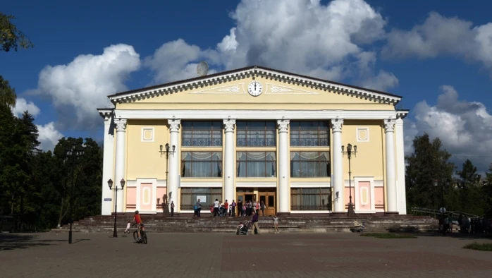 Постер ДК «Октябрь» (г. Дубна)