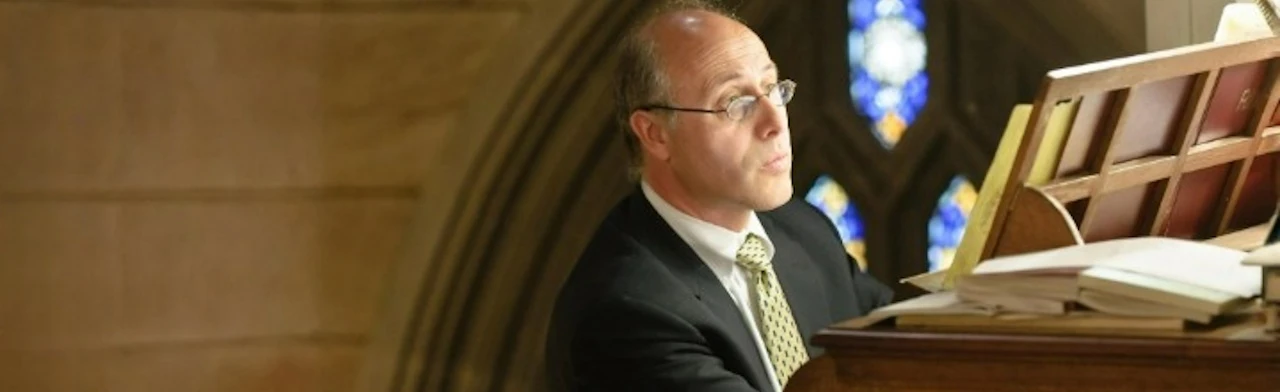 Постер Эйзекель Менендес