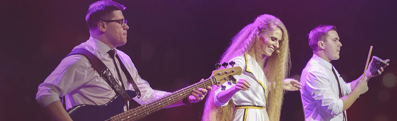 Постер Elena et les Garçons