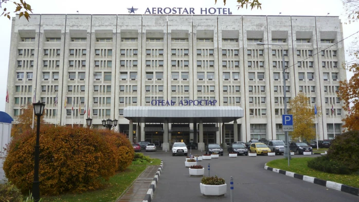 Постер Отель Аэростар