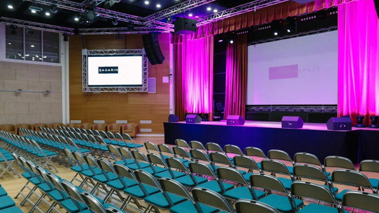 Постер Gagarin Space