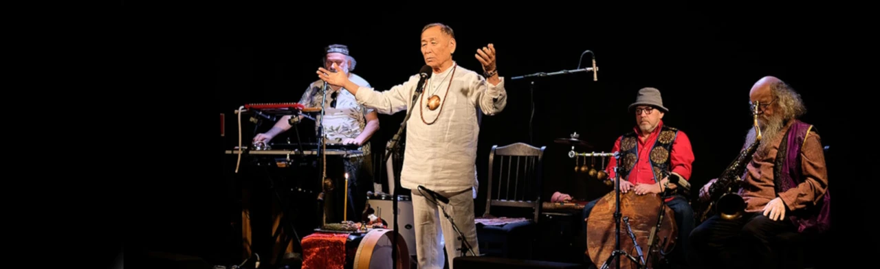 Постер YH XYH в Москве