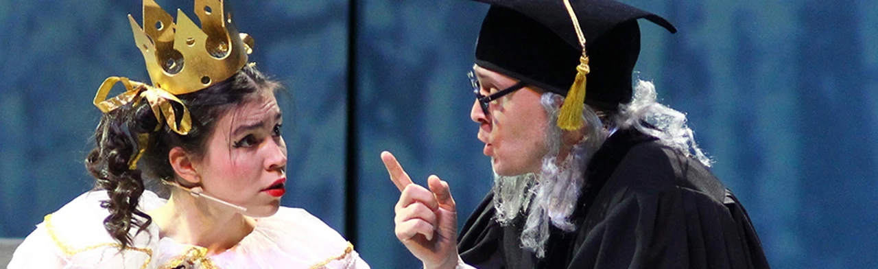 Постер Двенадцать месяцев в Москве