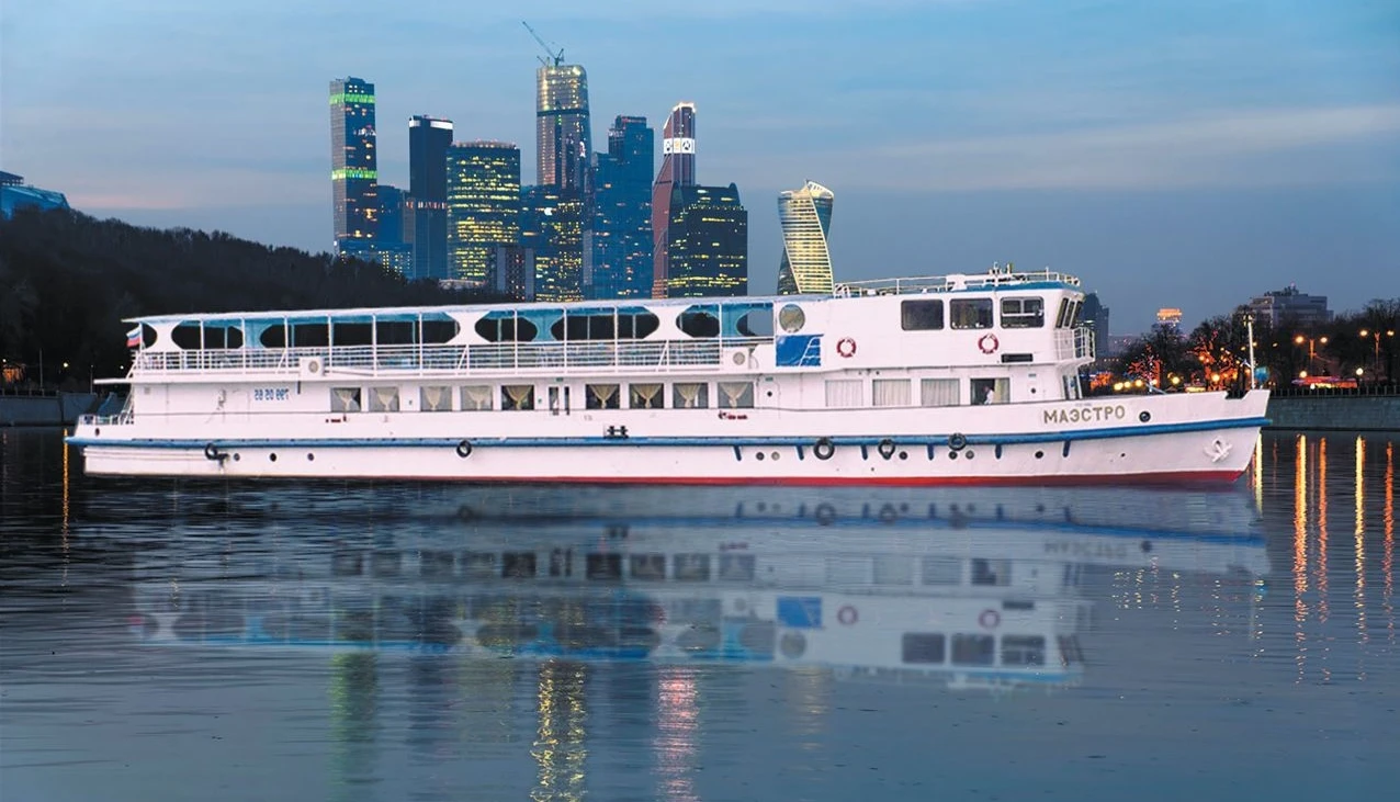 Постер Теплоход "Маэстро"