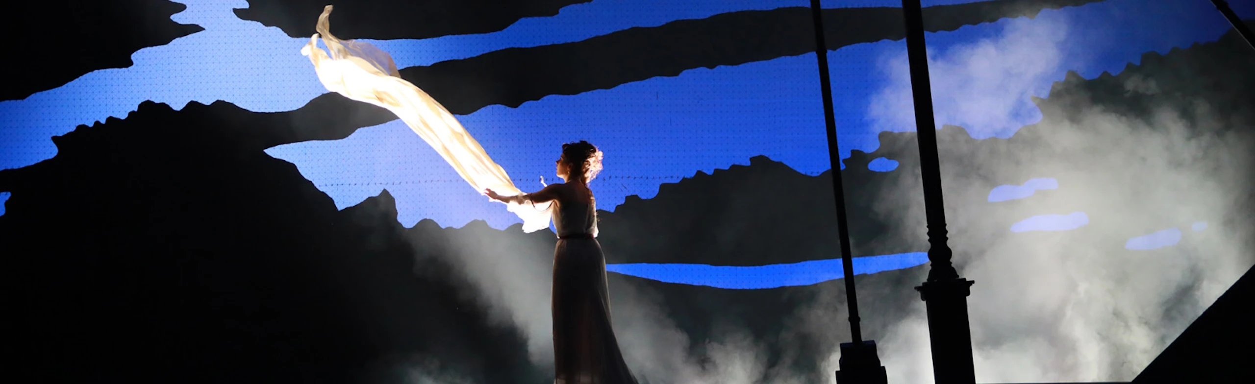 Постер Бесприданница