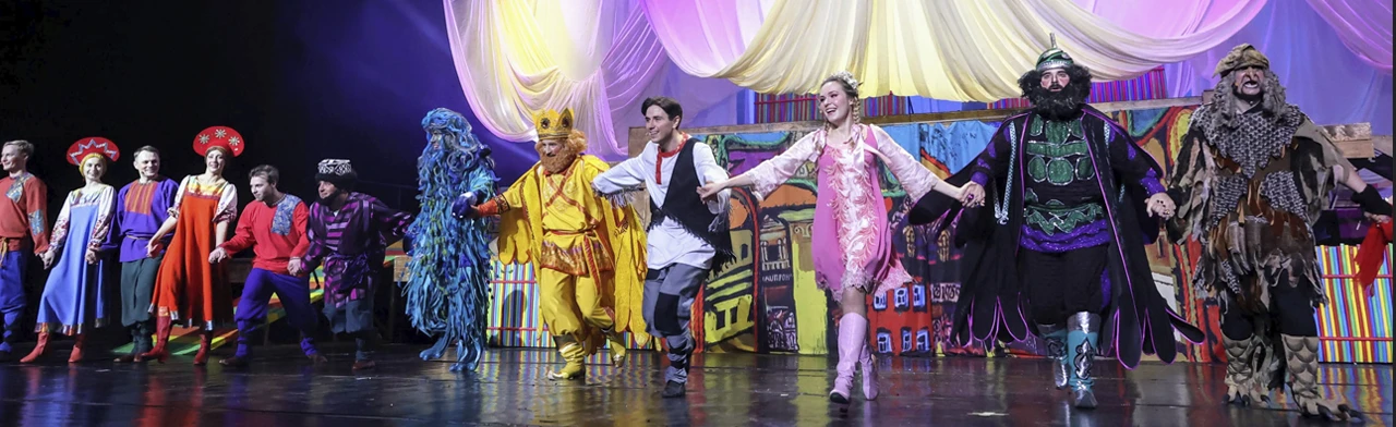 Постер Летучий корабль в Москве