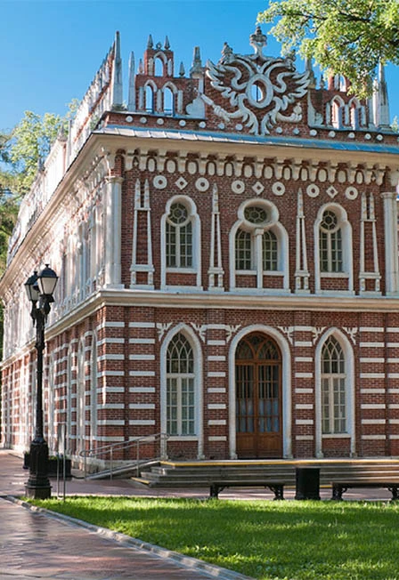 Постер Входной билет в Средний дворец (Оперный дом) в Москве