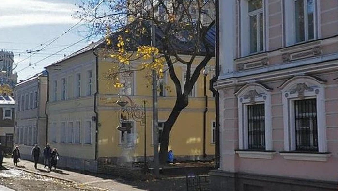 Постер Проклятый старый дом