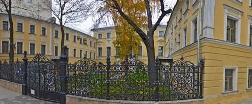 Постер Главный дом усадьбы Аладьиных-Голицыных