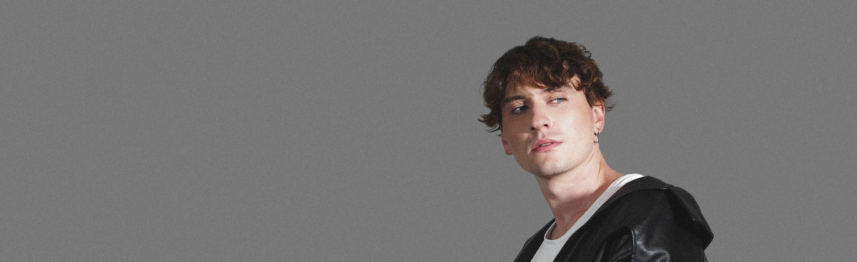 Постер Айван в Москве