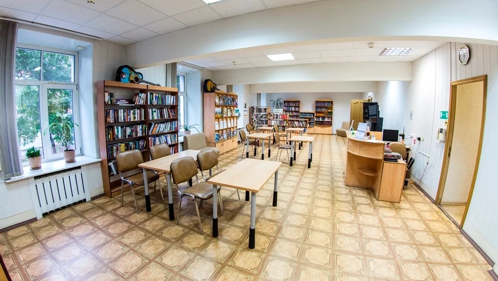 Постер Библиотека № 2 им. Ю.В. Трифонова