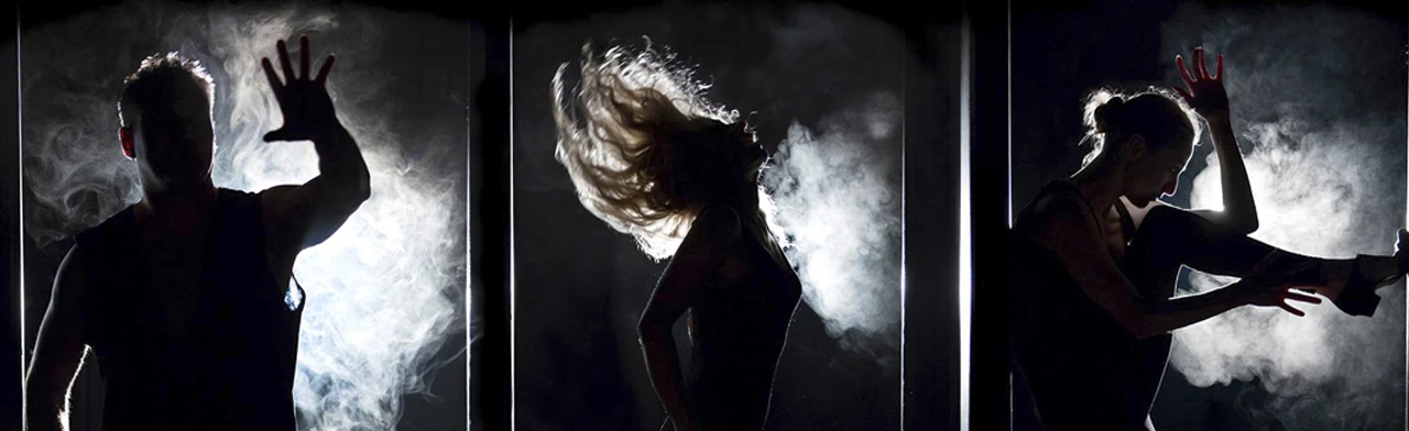 Постер За закрытыми дверями в Москве