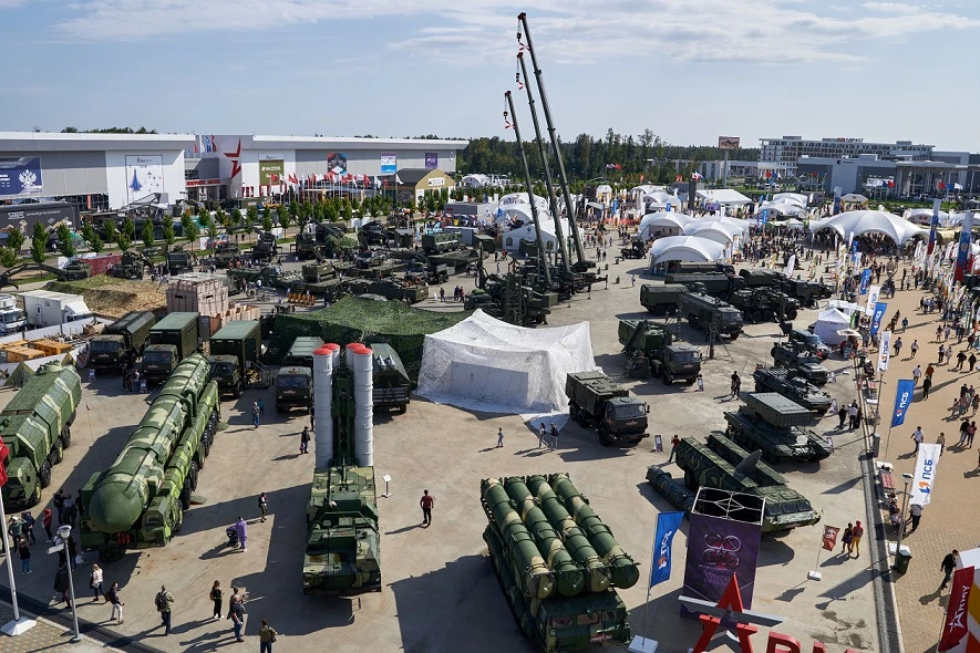 Постер КВЦ «Патриот»