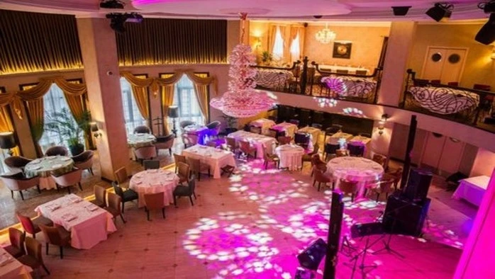 Постер Ресторанный дом Flash Royal