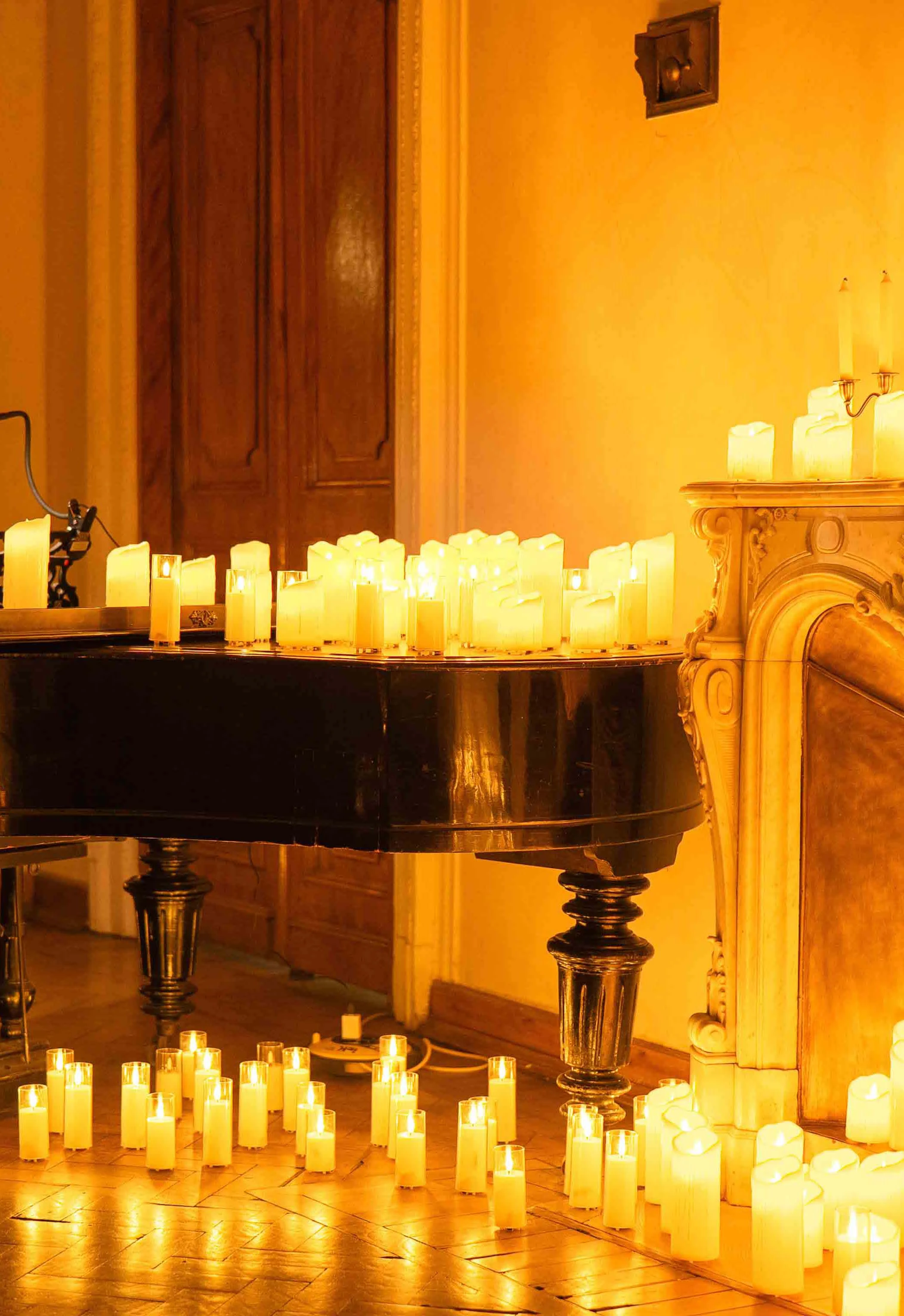 Постер Шедевры русского романса и советской лирики при свечах в Москве