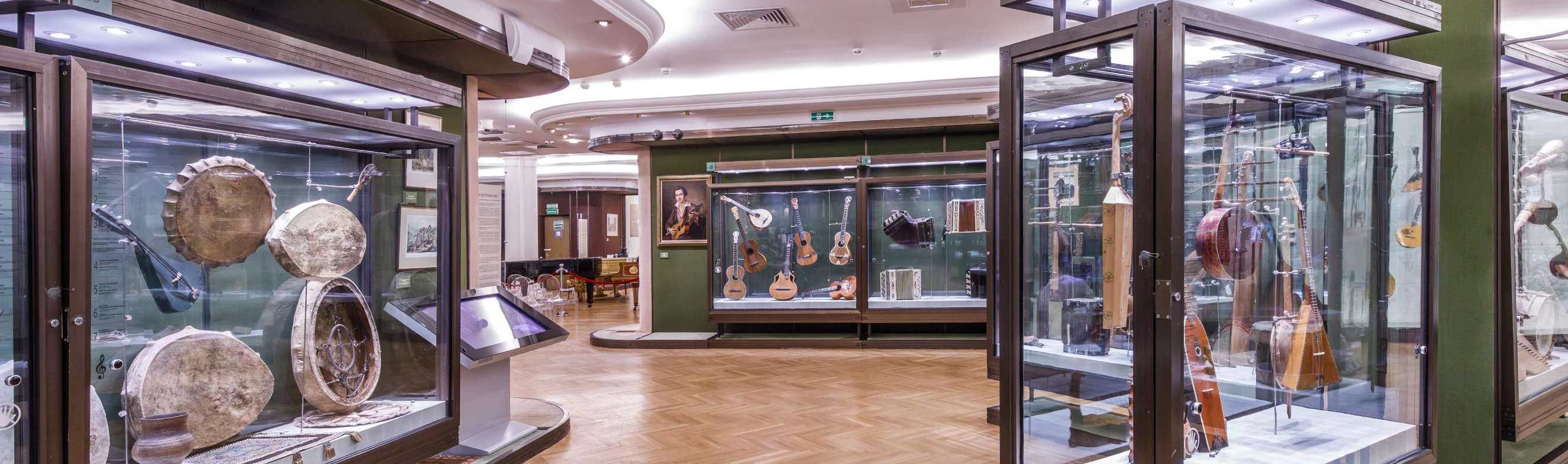 Постер Посещение постоянной экспозиции и временных выставок Музея музыки в Москве