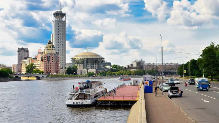 Постер Теплоход «Августина»