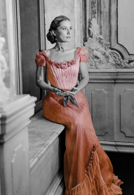 Постер Розовое платье в Москве