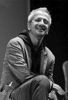 Постер Новая оптимистическая в Москве