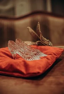 Постер Золушка... в Москве