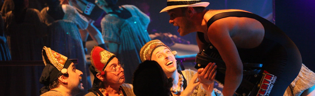 Постер Баба Шанель в Москве