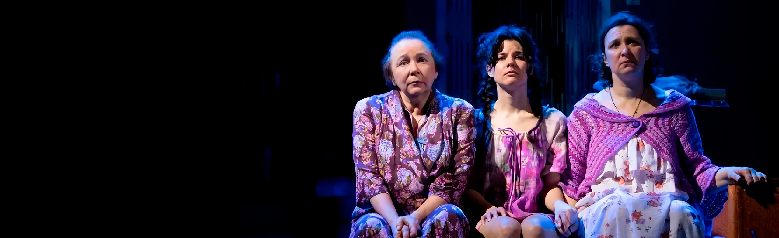 Постер Под одной крышей