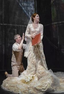 Постер Визит старой дамы в Москве